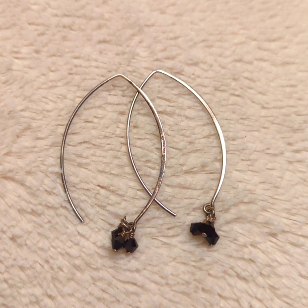 Silpada Sterling Silver 925 Black Onyx Threader earrings. W1311